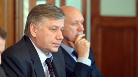 62b5b162b358f9c17529f584b3744294