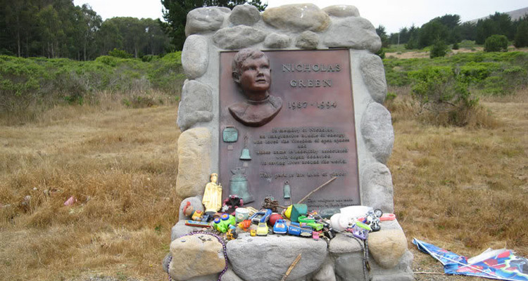 памятник Николасу