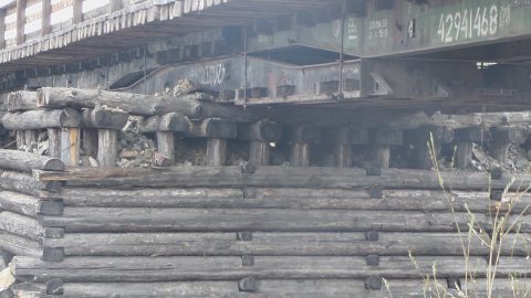 мост через реку Чикой после полутора лет перевозки угля